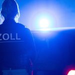 Fälschung und Steuerhehlerei: Zollfahnder stellen mehr als eine Million Zigaretten sicher