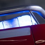 Unfall: 25-Jährige fährt gegen Poller und Baum – schwer verletzt